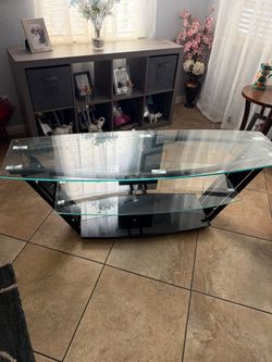 Glass shelf