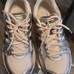 asic gel kayano 14 Size 10.5