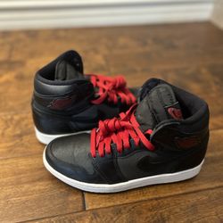 Jordan 1 Retro High Black Satin
