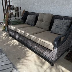 Patio furniture for sale $200 for everything