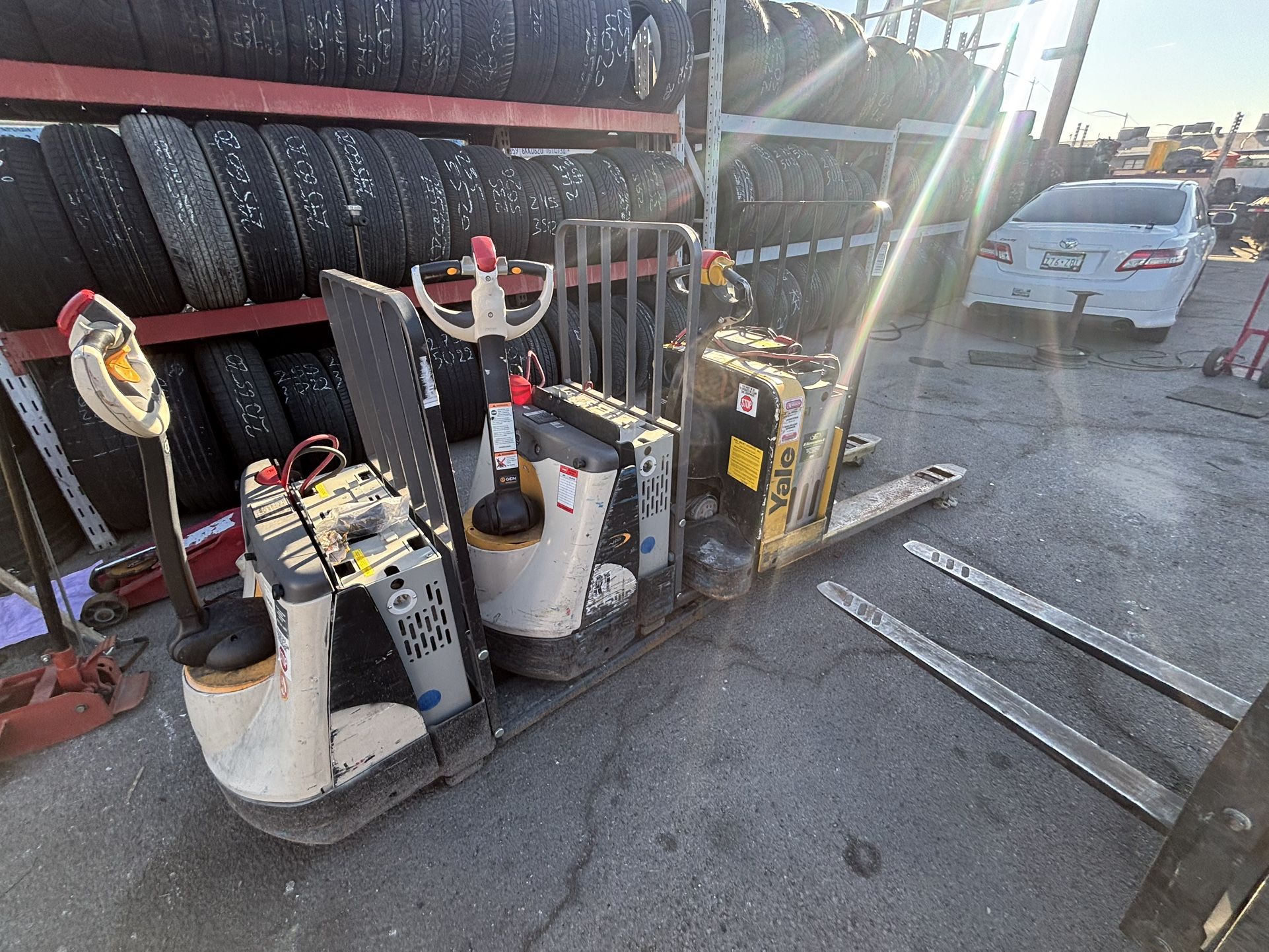Electric Pallet Jacks 2100$ Each