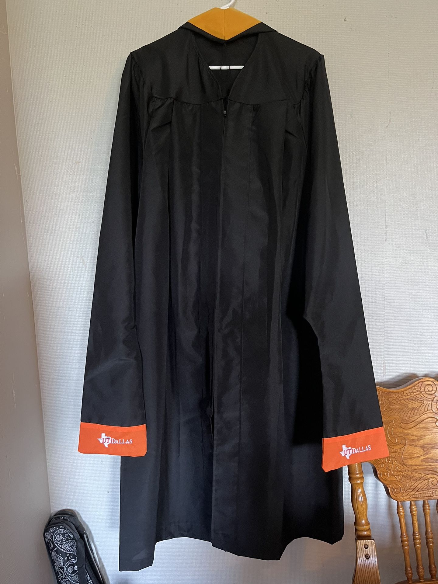 UTD masters’s regalia