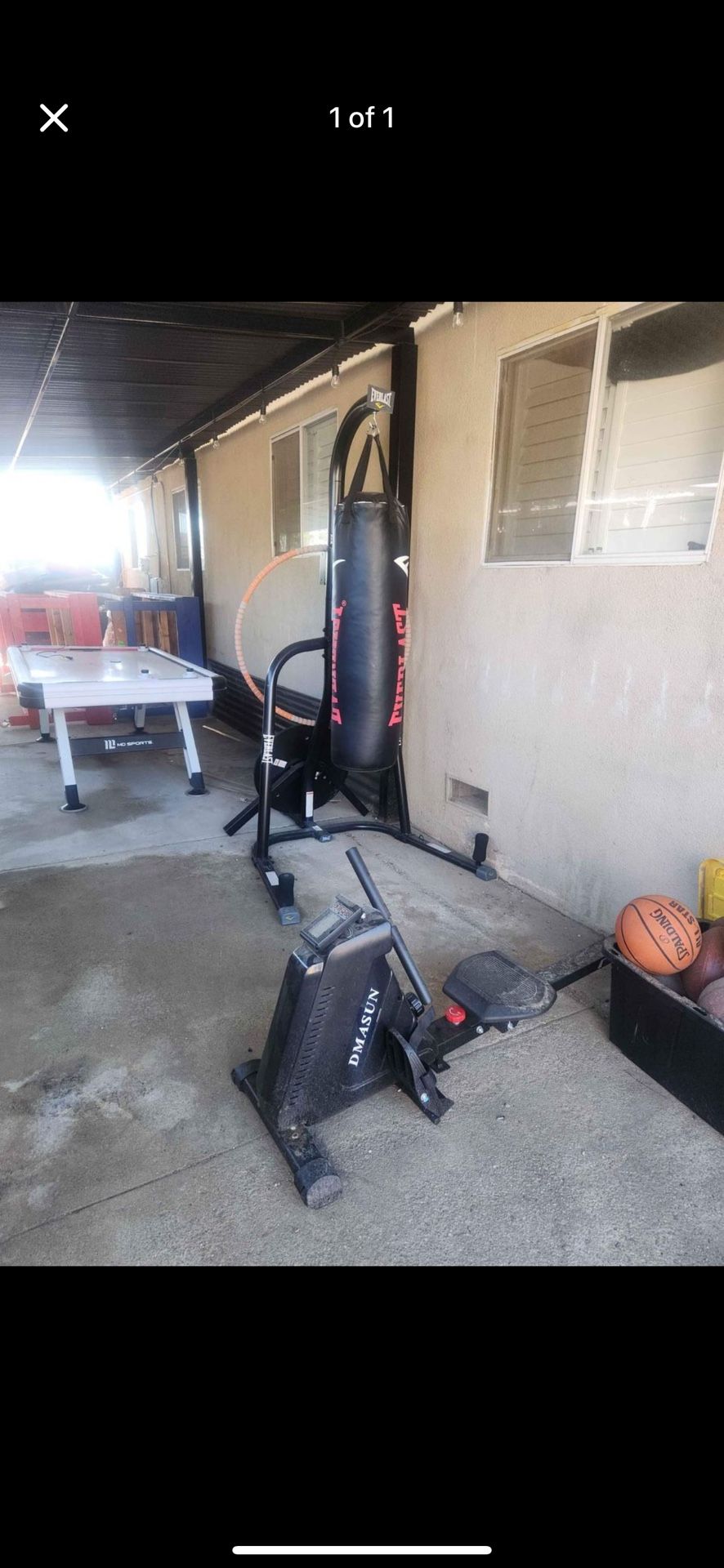 Exercise Machine Row