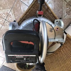 Cutting SawWith Laser