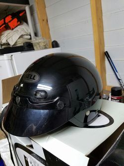 Bell motorcycle helmet size small