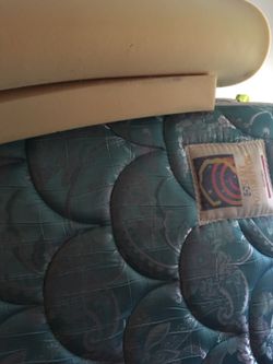 Queen bed and box spring