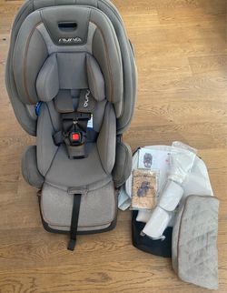 NUNA EXEC Next all-in-one Convertible car seat