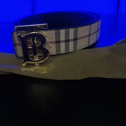 Burberry belt