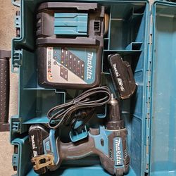 Makita XFD10