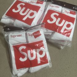 Supreme socks