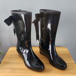 Women's Rain Boots Sz Medium