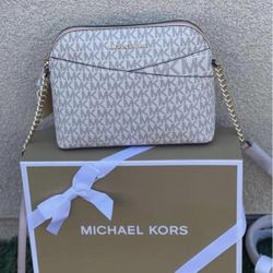 Michael Kors Jet Set Travel Medium Logo Dome Crossbody. Firm Price