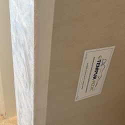 Tempur Pedic Box Spring Mattress 