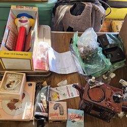 Open To Reasonable Offers..random Stuff , Teapots Pez Hp Camera Printer Dodge O2 Sensor Ram Hardware For Steps