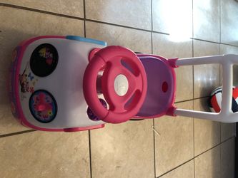 Minnie car
