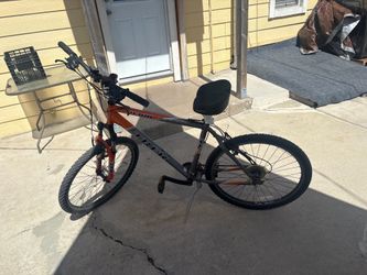 Trek 4300 Bicycle