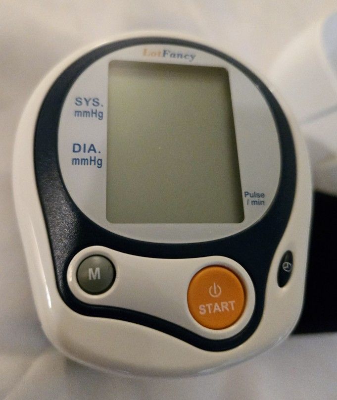 Wrist Blood Pressure Machine