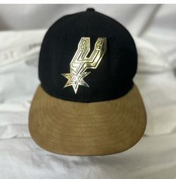 NBA san antonio spurs  new era hat 7.125 Black W Tan Bill EUC RARE