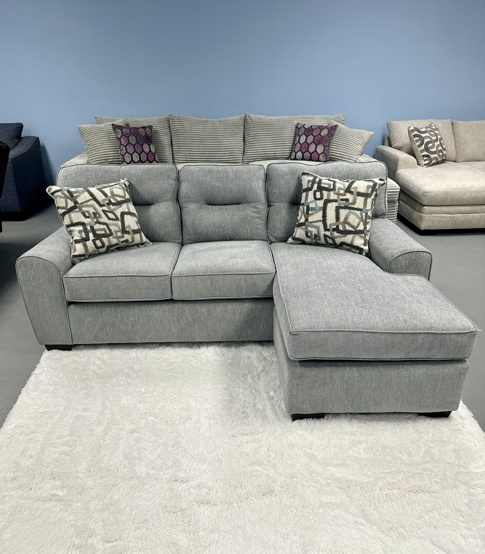 Sofa with reversible Chaise