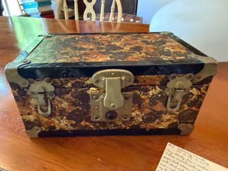 Vintage 1940s miniature stationary trunk toy chest eagle lock hardware