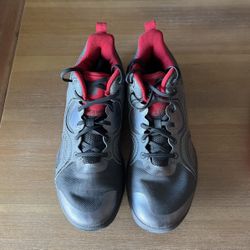 Boys’/Men’s Basketball Shoes