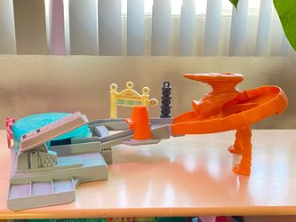 Disney Pixar Cars Mini Racers Radiator Springs
