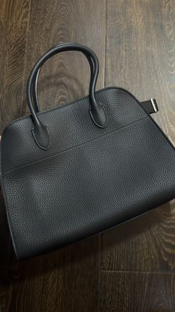 Authentic The Row Margaux 12 – Black – New