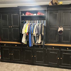 Custom Dresser/cabinets/ Drawers 10 X 7.5 Ft
