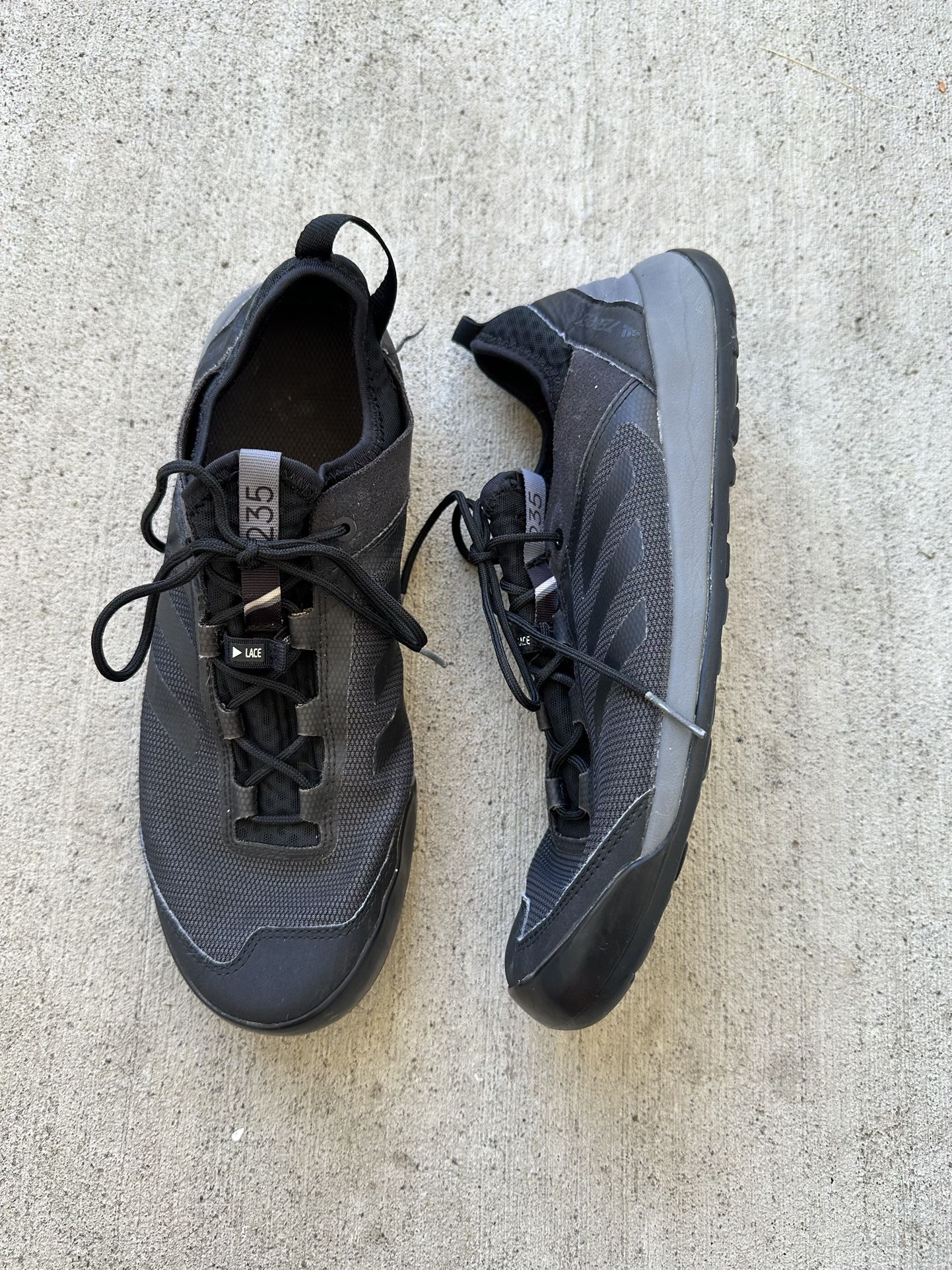 Adidas Outdoor Terrex Swift Solo - Men's size 9