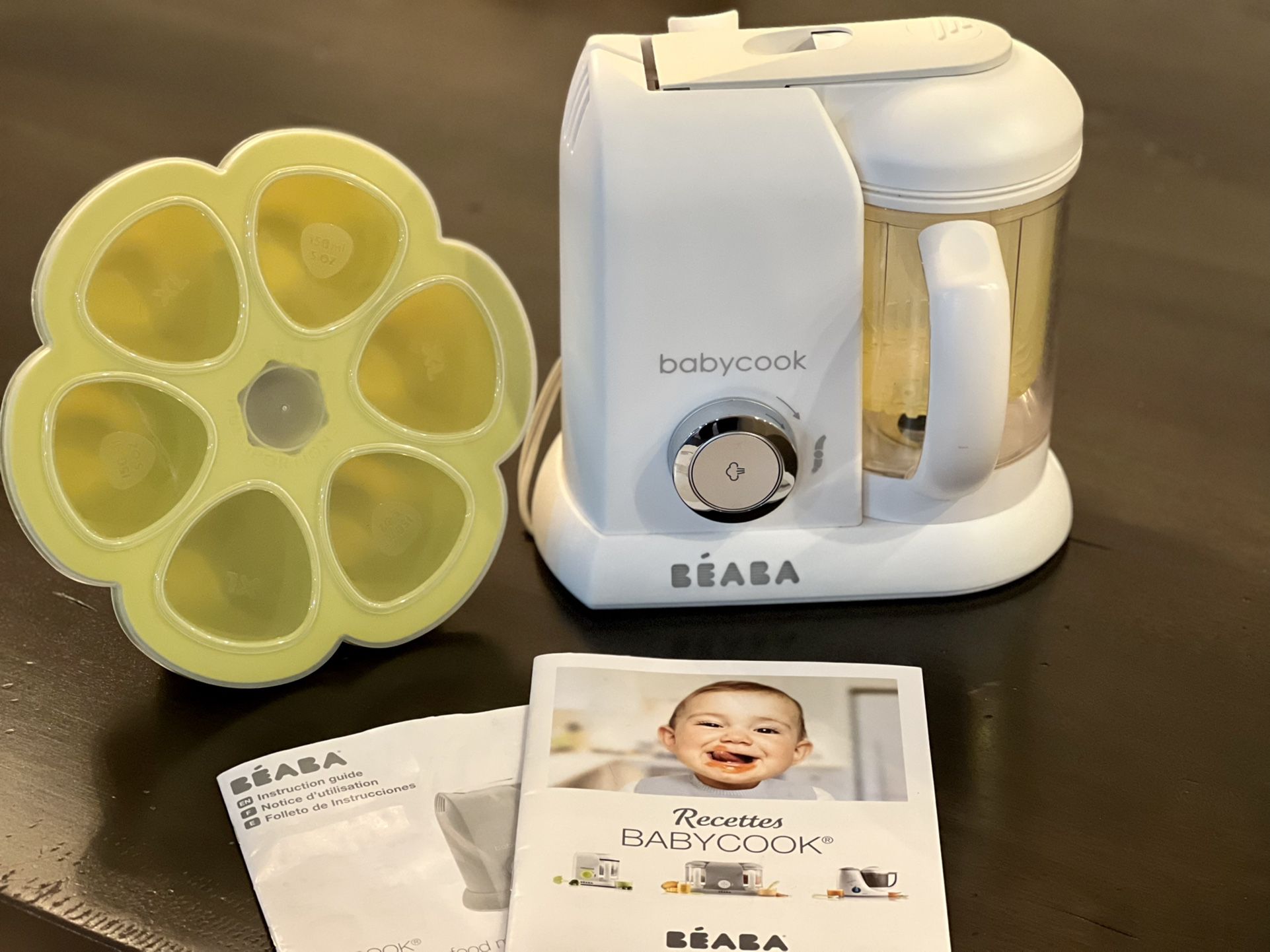 Beaba Babycook + Beaba Silicone Baby Food Storage Container