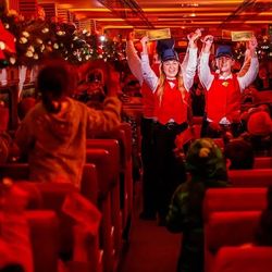 4 Polar Express Train Ride Tickets Dec 12 8 Pm 2 Adults 2 Kids 