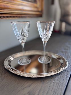Crystal Wine Glasses with Gold Rim – Set of 2