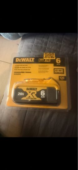 DeWalt DCB205 20V MAX XR 5Ah Lithium‑Ion Battery – NEW Sealed – Genuine OEM