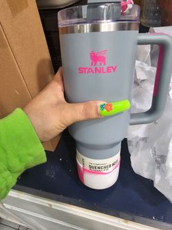 Stanley's 40 oz. New