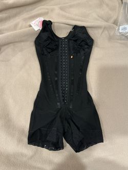 Black Full Body Shapewear Bodysuit – Waist Trainer & Tummy Control (New with Tag)