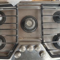 Stove Top In Good Condition 