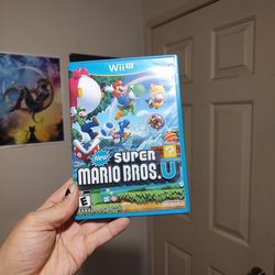 New Super Mario Bros. U for the WiiU with manual