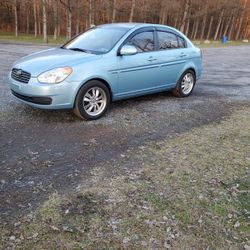 Hyundai Acent 2009 $2,500