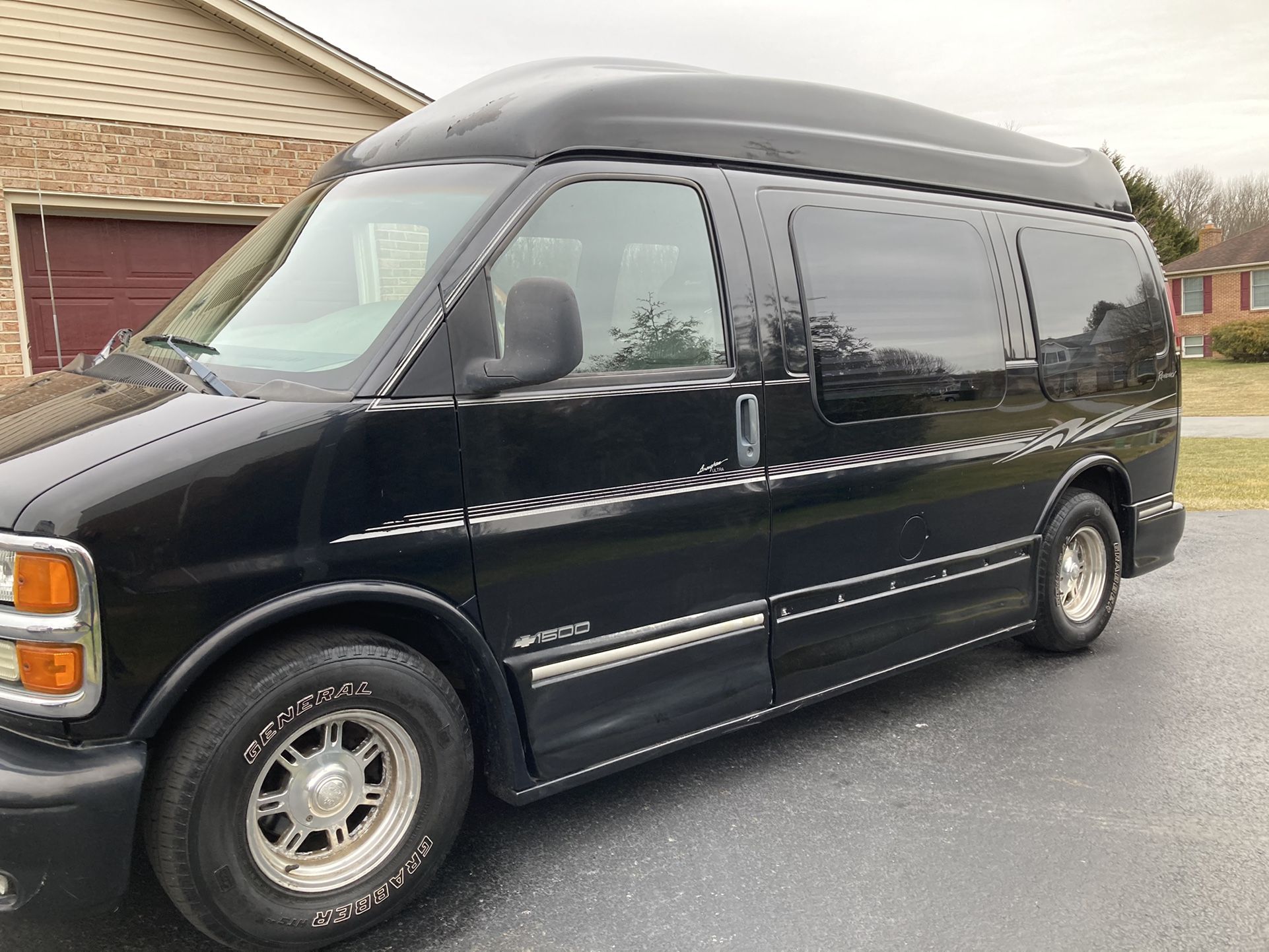 Chevrolet express 2000
