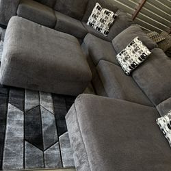 (FREE CURBSIDE DELIVERY) Ashley Furniture Sectional Sofa Couch 