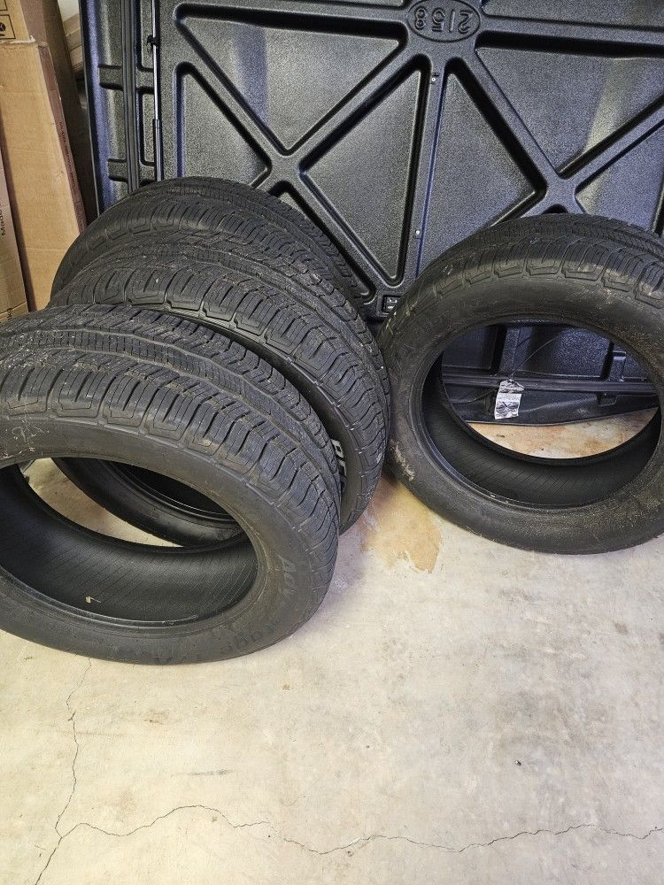 4x BF goodridge Advantage A/T 275/55R20 113T