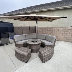 SUNVILLA CALYPSO 5 PC WOVEN SECTIONAL With Fire Table And Huge Umbrella  Patio Couch Table Set