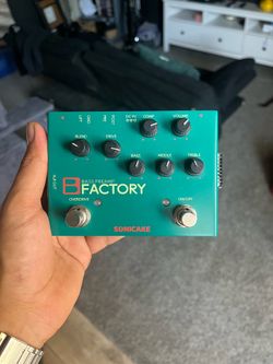 Soniccake bass preamp