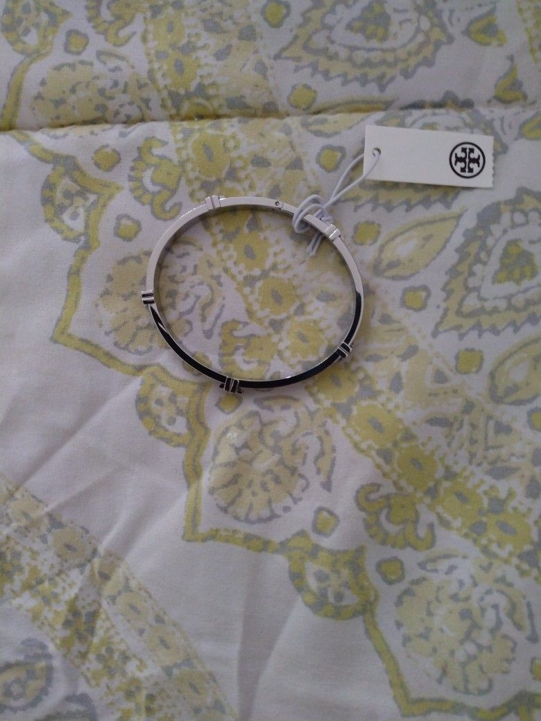 Tory Burch Silver Bracelet SIZE MEDIUM