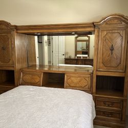 Queen Headboard Lighted pier Wall Bed with Armoire Cabinets, Dresser And Mirror