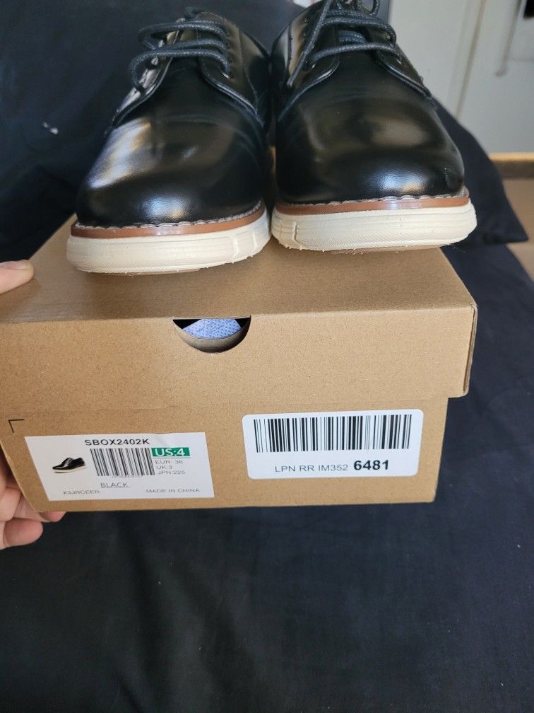 Kids Dress Shoes Size 4