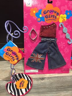 NEW GROOVY GIRL DOLL STAND and Doll OUTFIT,