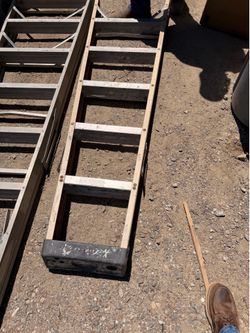 Small Ladder (6 FT.)