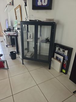 IKEA Showcase - Like New