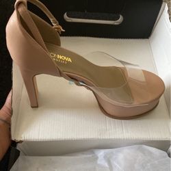 Fashion Nova 8.5
